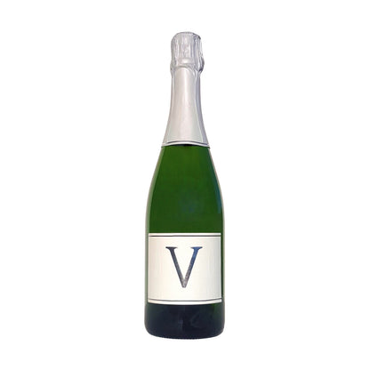 cremant de limoux - le v brut - chateau la villatade - vin effervescent aude - vin petillant carcassonne - cremant de limoux brut - vin de fete languedoc - sparkling wine france - bouteille cremant etiquette v-vin- vin du minervois- degustation de vin- vin carcassonne- vin d'occitanie